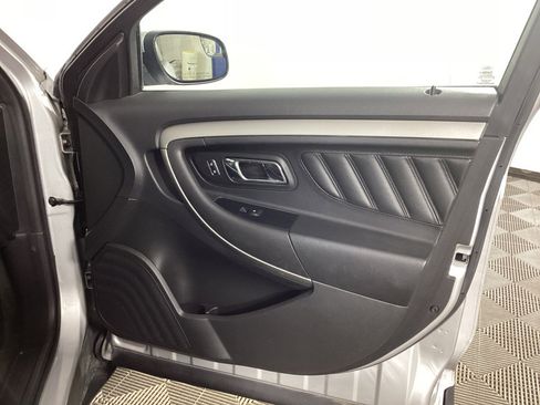 Used 2015 Ford Taurus SEL w/ Equipment Group 201A image 8