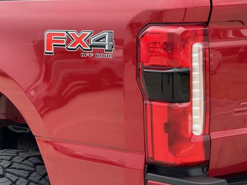 Used 2023 Ford F250 Lariat w/ Lariat Ultimate Package image 12