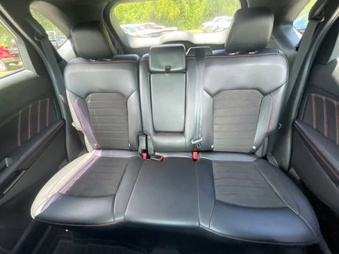 Used 2021 Ford Edge ST-Line FWD image 9