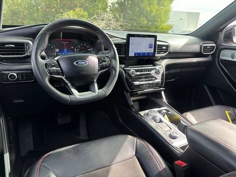 Certified 2023 Ford Explorer ST-Line w/ Class IV Trailer Tow Package AWD/4WD image 8