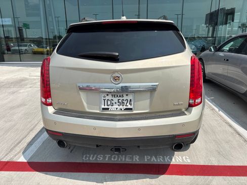Used 2016 Cadillac SRX Luxury w/ Driver Awareness Package FWD image 4