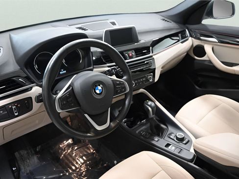 Used 2018 BMW X1 xDrive28i w/ Convenience Package AWD/4WD image 10
