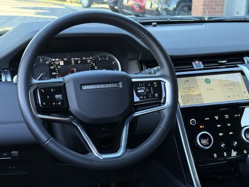 Used 2023 Land Rover Discovery Sport SE image 28