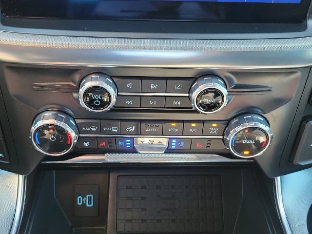 Used 2023 Ford F150 Raptor w/ Raptor 37 Performance Package AWD/4WD image 32