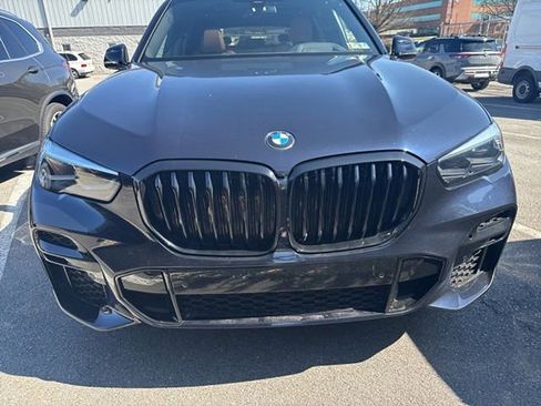 Certified 2023 BMW X5 xDrive40i w/ M Sport Package image 2