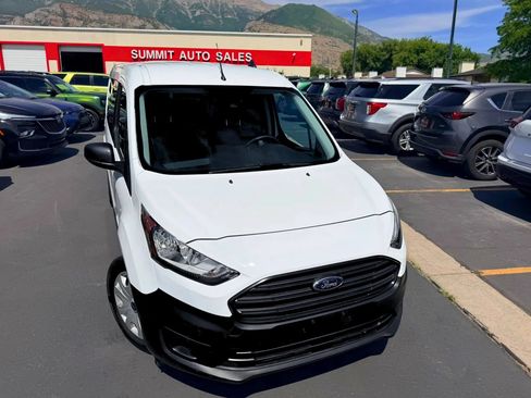 Used 2022 Ford Transit Connect XL FWD image 2