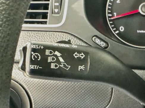 Used 2014 Volkswagen Jetta SE FWD image 13