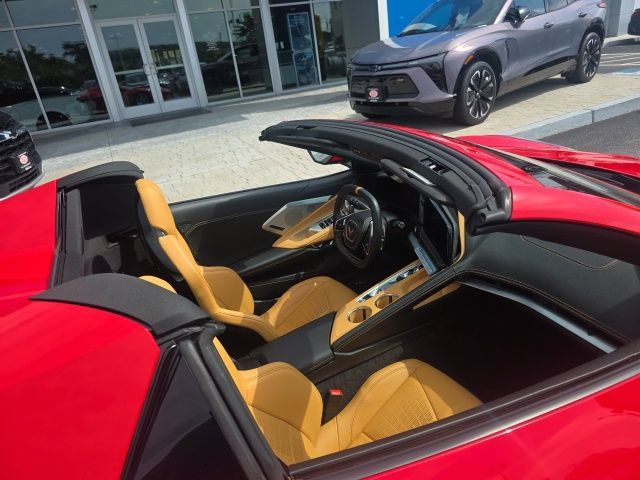 Used 2026 Chevrolet Corvette Stingray Preferred Conv RWD image 8