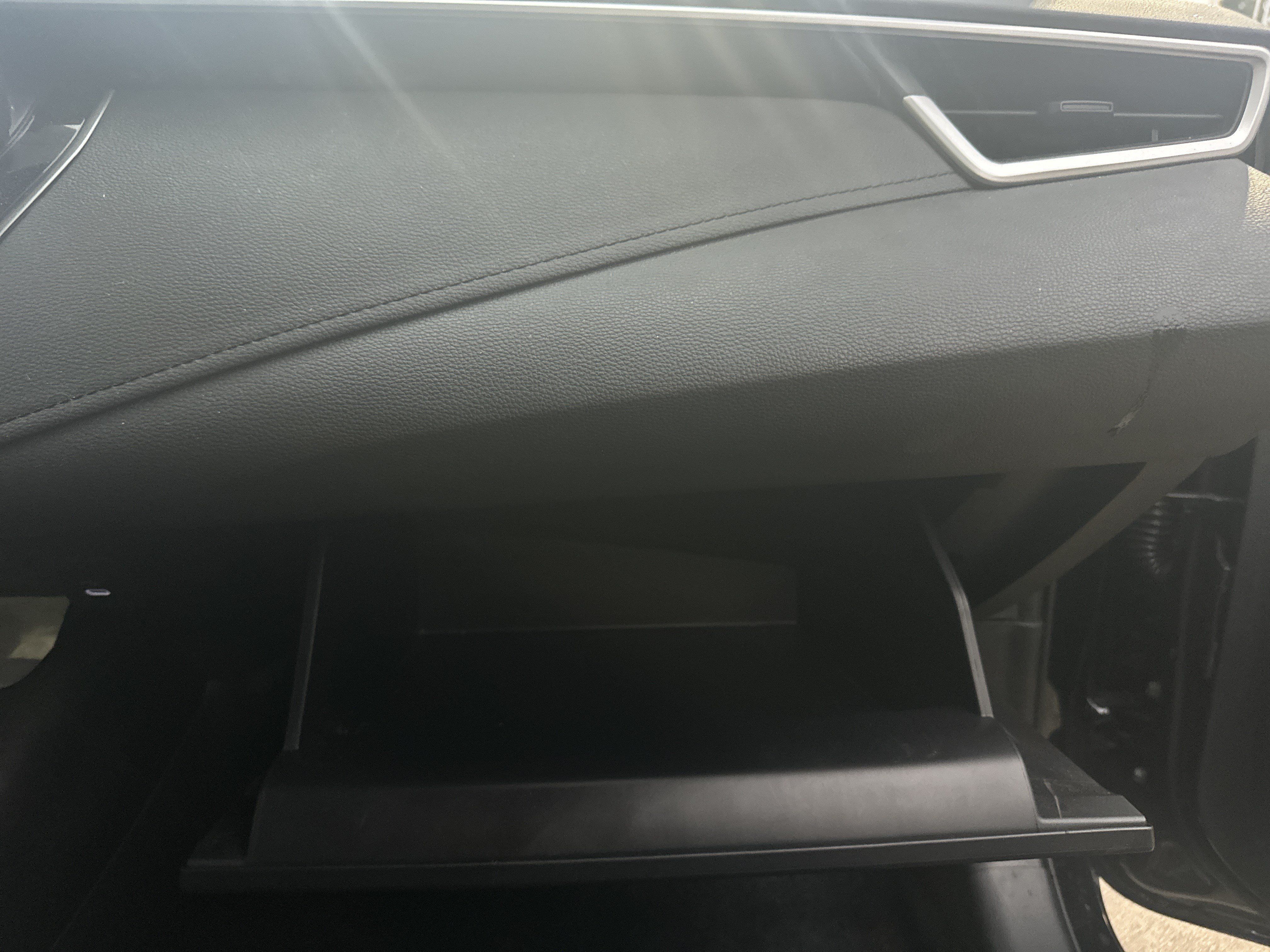 Used 2025 Toyota Corolla SE FWD image 27