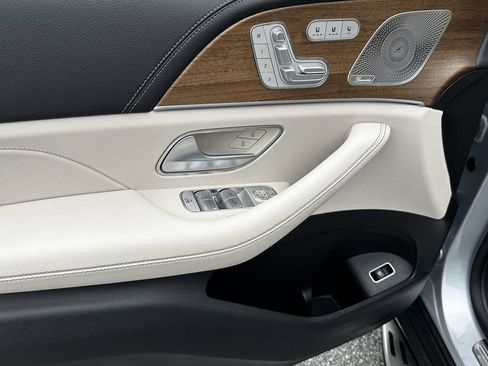 Certified 2023 Mercedes-Benz GLE 450 4MATIC image 11