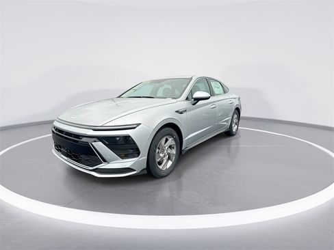 New 2025 Hyundai Sonata SE image 4