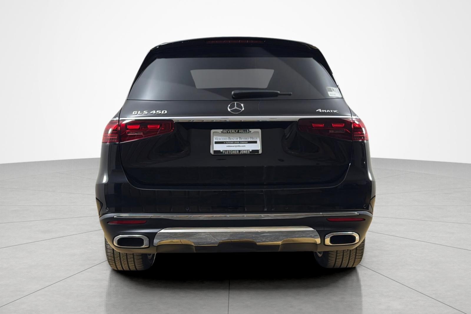 Used 2026 Mercedes-Benz GLS 450 4MATIC image 4