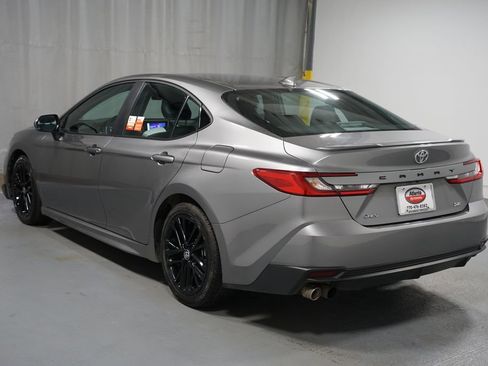 Certified 2025 Toyota Camry SE image 6