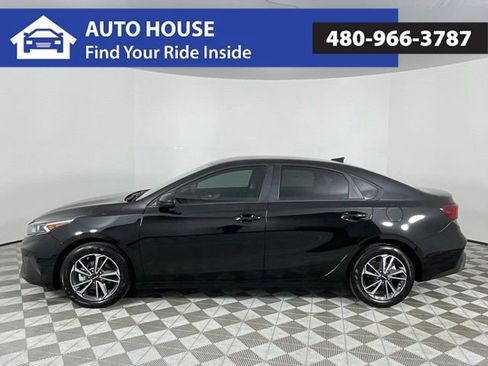 Used 2024 Kia Forte LXS image 8