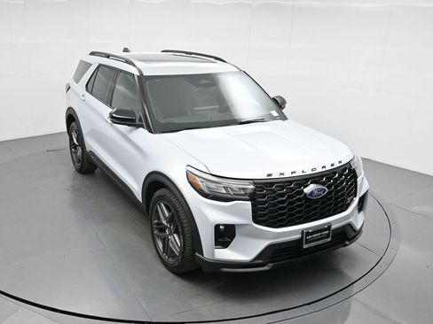 New 2026 Ford Explorer ST w/ Sun And Sound Package image 36