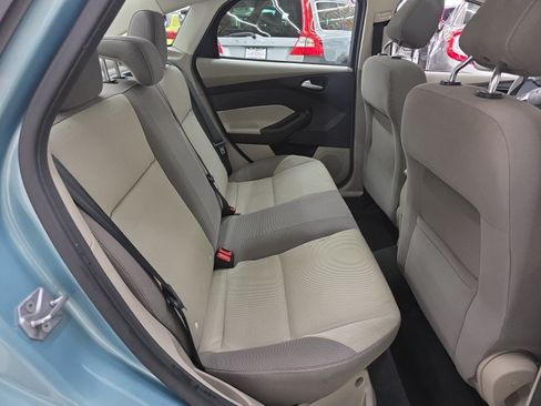 Used 2012 Ford Focus SE FWD image 10