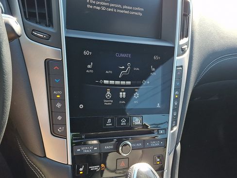 Used 2019 INFINITI Q60 3.0t Luxe w/ Essential Package AWD/4WD image 15
