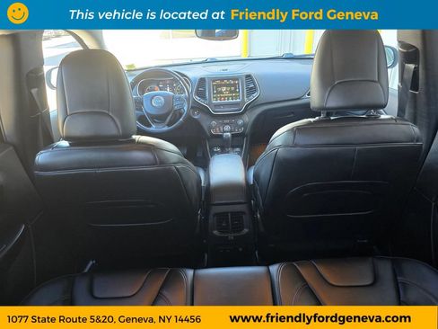 Used 2019 Jeep Cherokee Trailhawk w/ Cold Weather Group AWD/4WD image 11
