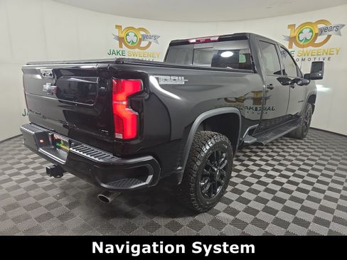Used 2025 Chevrolet Silverado 2500 LTZ w/ LTZ Plus Package AWD/4WD image 9