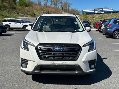 Certified 2023 Subaru Forester Limited AWD/4WD image 2