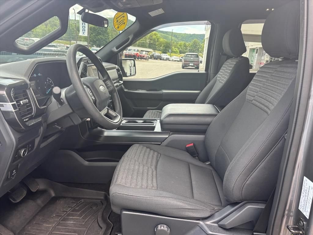 Used 2021 Ford F150 XL w/ STX Appearance Package RWD image 9