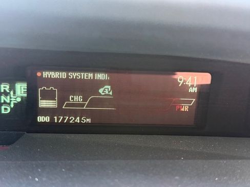 Used 2015 Toyota Prius Two FWD image 11