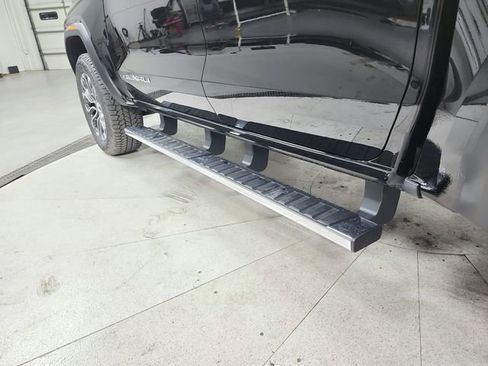 New 2026 GMC Canyon Denali image 45