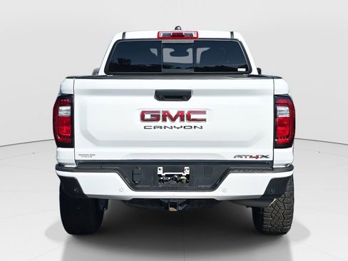 Used 2024 GMC Canyon AT4X image 7
