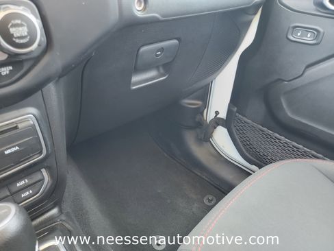 Used 2023 Jeep Gladiator Rubicon w/ LED Lighting Group image 30