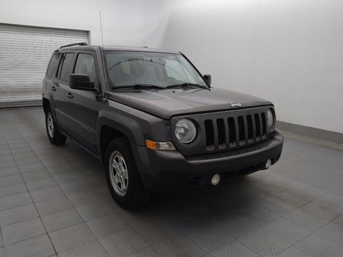 Used 2016 Jeep Patriot Sport w/ Power Value Group FWD image 13