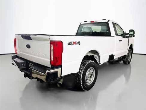 New 2026 Ford F250 XL w/ XL Chrome Package image 7