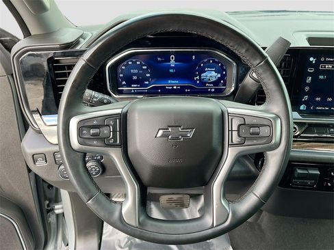 Used 2024 Chevrolet Silverado 1500 RST w/ Z71 Off-Road Package image 11