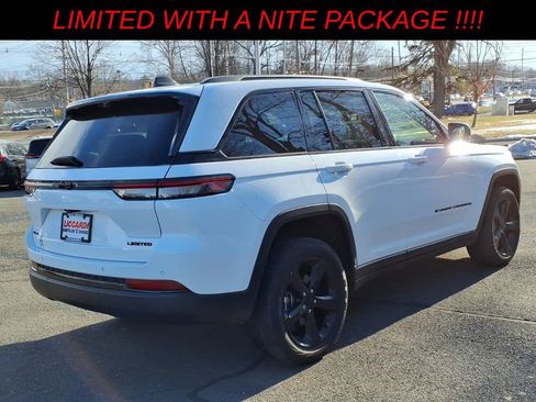 Used 2023 Jeep Grand Cherokee Limited w/ Luxury Tech Group II image 6