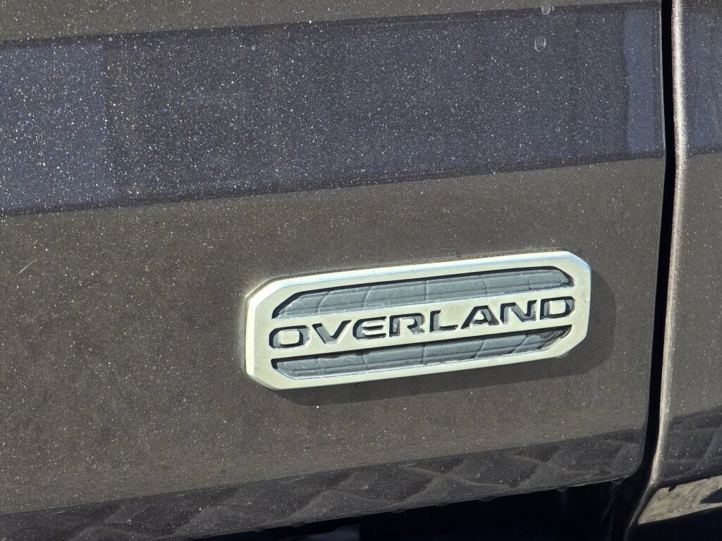 Used 2020 Jeep Gladiator Overland AWD/4WD image 16