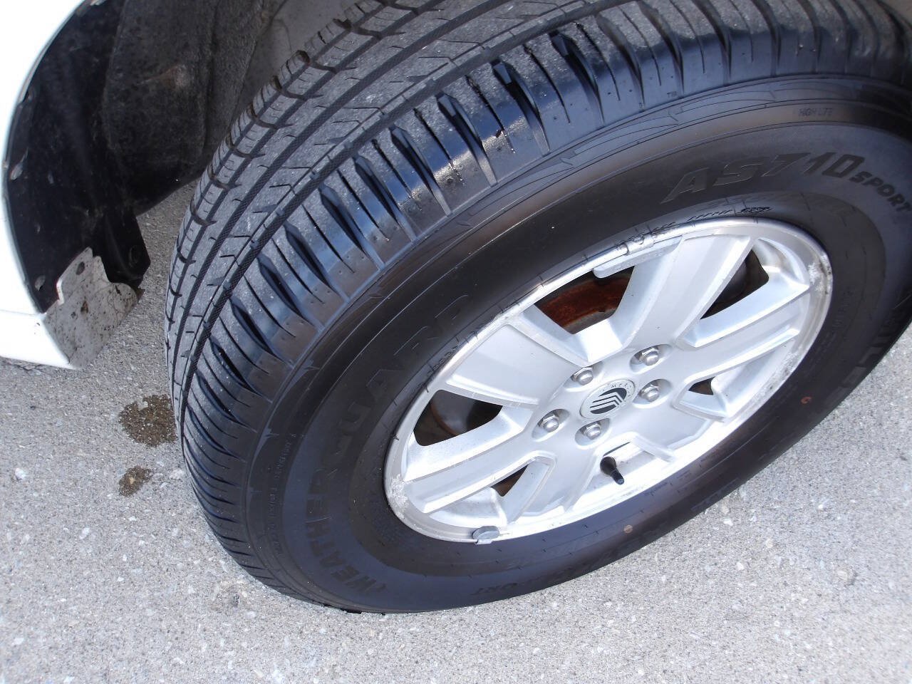 Used 2010 Mercury Mariner 2WD image 41