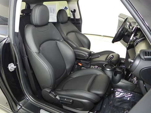 Used 2024 MINI Cooper S FWD image 20