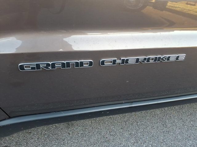 Used 2020 Jeep Grand Cherokee Limited w/ Trailer Tow Group IV AWD/4WD image 5