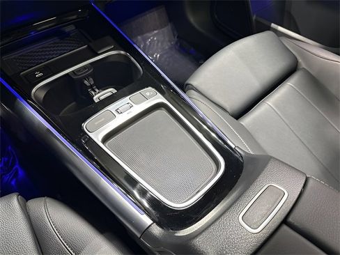 Used 2025 Mercedes-Benz GLA 250 4MATIC image 26