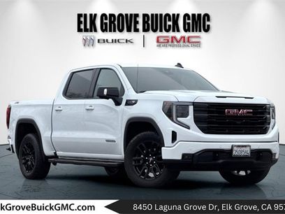 Used 2025 GMC Sierra 1500 Elevation w/ Elevation Premium Package