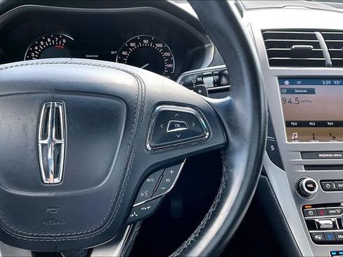 Used 2017 Lincoln MKZ Reserve w/ Luxury Package FWD image 12