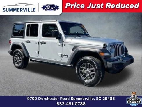 Used 2024 Jeep Wrangler Sport S image 1