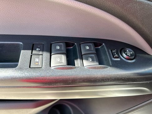 Used 2021 Chevrolet Colorado W/T w/ Custom Special Edition RWD image 5