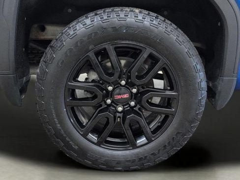 Used 2024 GMC Sierra 1500 Elevation w/ Preferred Package AWD/4WD image 29