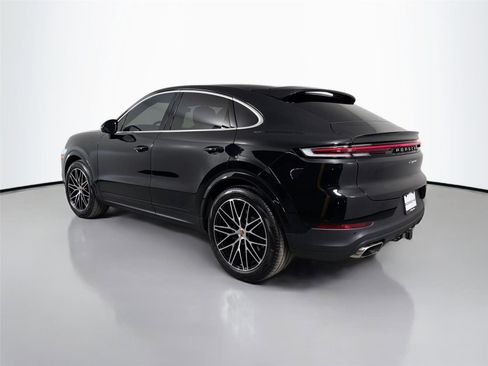 Used 2026 Porsche Cayenne Coupe AWD/4WD image 3
