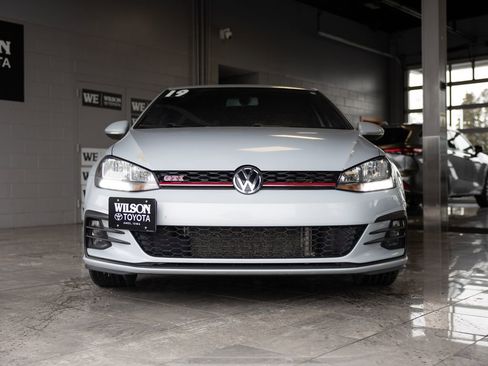 Used 2019 Volkswagen GTI S FWD image 3