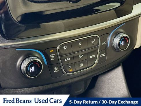 Used 2023 Chevrolet Traverse LS image 17