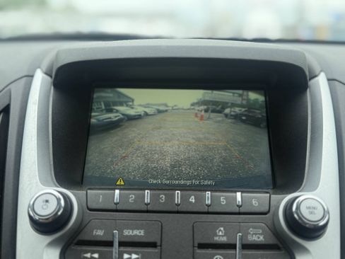 Used 2017 Chevrolet Equinox LT w/ Convenience Package AWD/4WD image 25