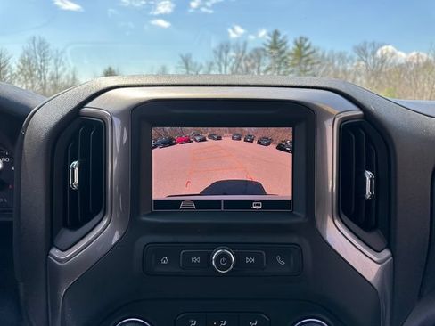 Used 2025 Chevrolet Silverado 1500 Custom Trail Boss AWD/4WD image 37