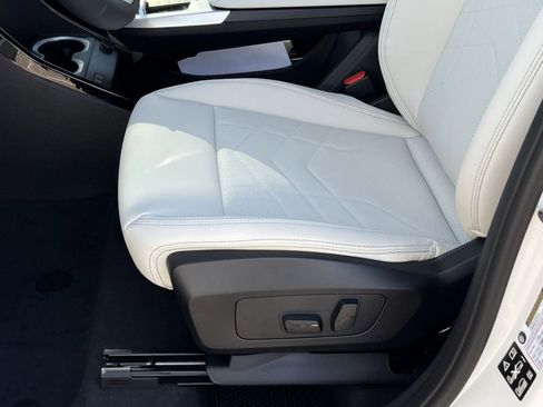 New 2026 BMW X1 xDrive28i w/ Technology Package image 11