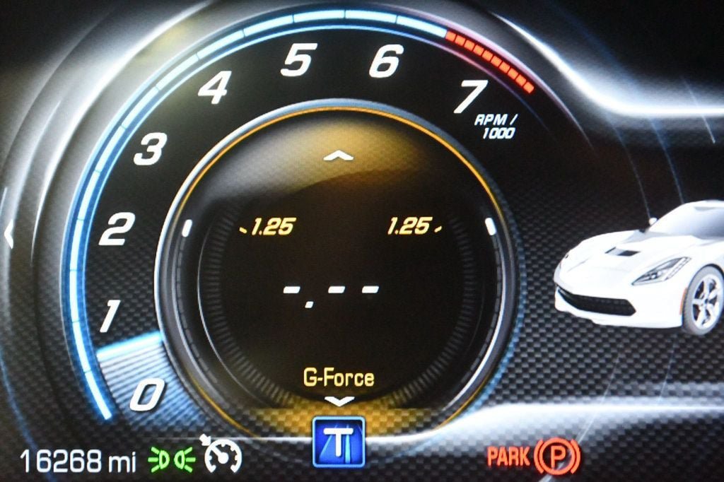 Used 2019 Chevrolet Corvette Stingray Coupe w/ Z51 1LT RWD image 47